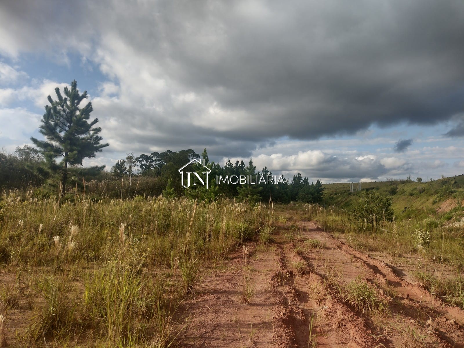 Foto 2 de Área Industrial à venda em Potuverá, Itapecerica da Serra · Ref. 1690