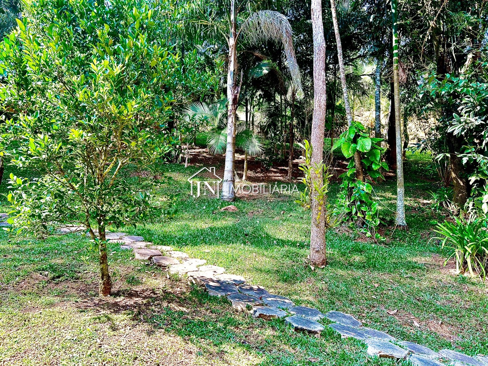 Foto 15 de Chácara Refúgio da Serra em Itapecerica da Serra com piscina e área gourmet · Ref. 1740