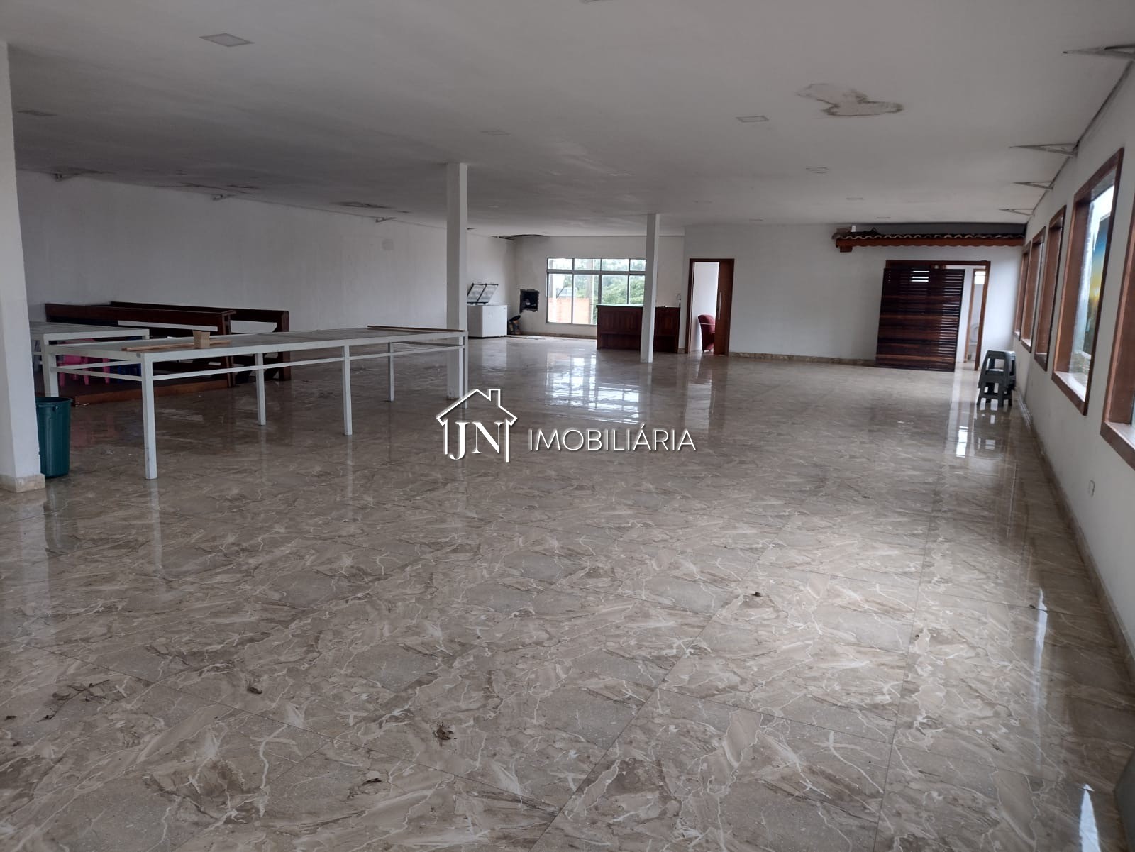 Foto 2 de Comercial para alugar em Sala Comercial Para Locacao Itapecerica Serra, Itapecerica da Serra · Ref. 1814