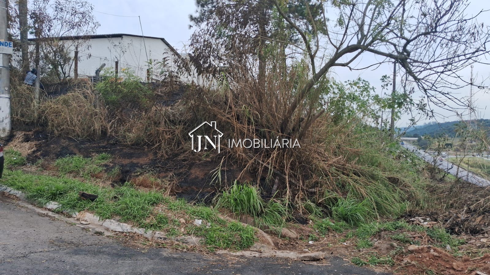 Foto 5 de Terreno à venda em Industrial Itapec, Itapecerica da Serra · Ref. 1854