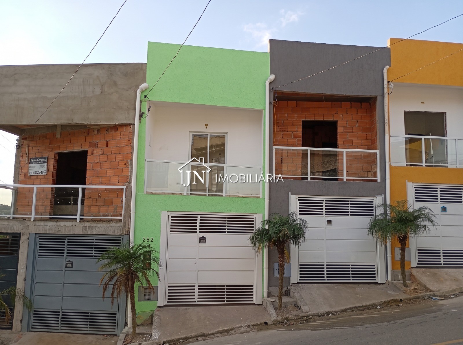 Casa à venda em Seis Sobrados Centro Itapecerica Serra, Itapecerica da Serra · Ref. 1855