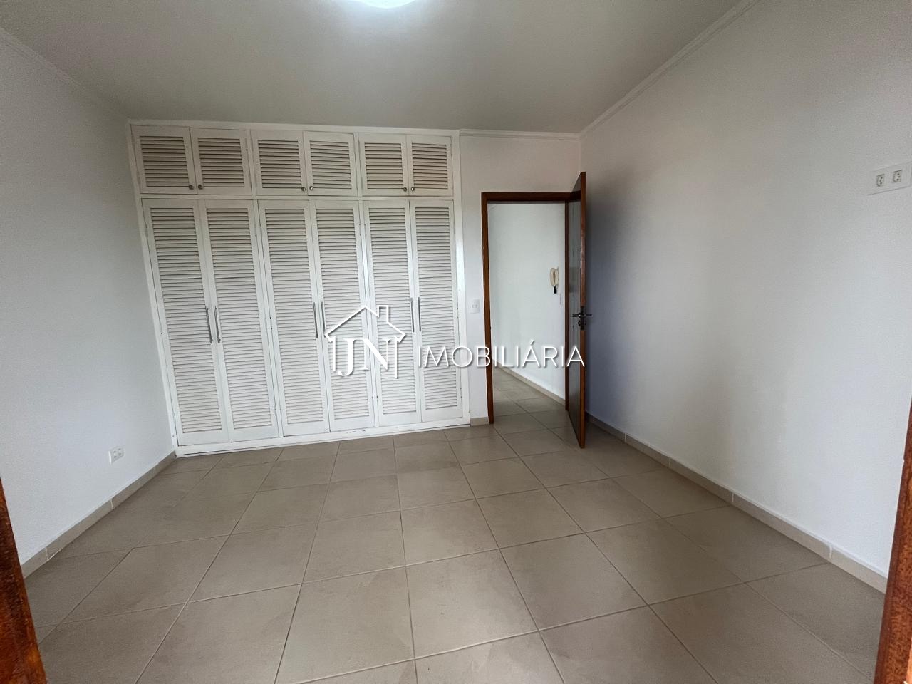 Foto 10 de Casa à venda em Bairro Marilu, Itapecerica da Serra · Ref. 1856