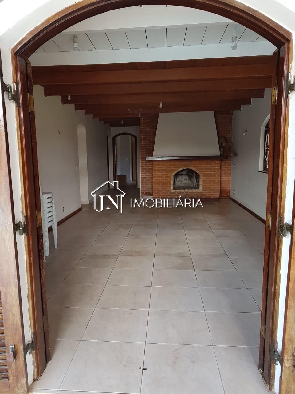Foto 5 de Chácara à venda com 3.300 m², piscina, lareira e escritura · Ref. 1869