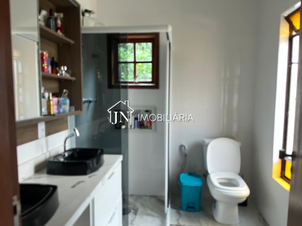 Foto 14 de Chácara à venda com 5.902,64 m², área gourmet, salão de festas e casa de caseiro · Ref. 1888
